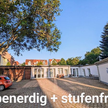 Fewo Urban Gotha-Apartment Ekhof- Am Schlosspark- Parken An Der Der Tuer- Barrierefrei, 900 Meter Zum Bahnhof - Wallbox Exterior foto