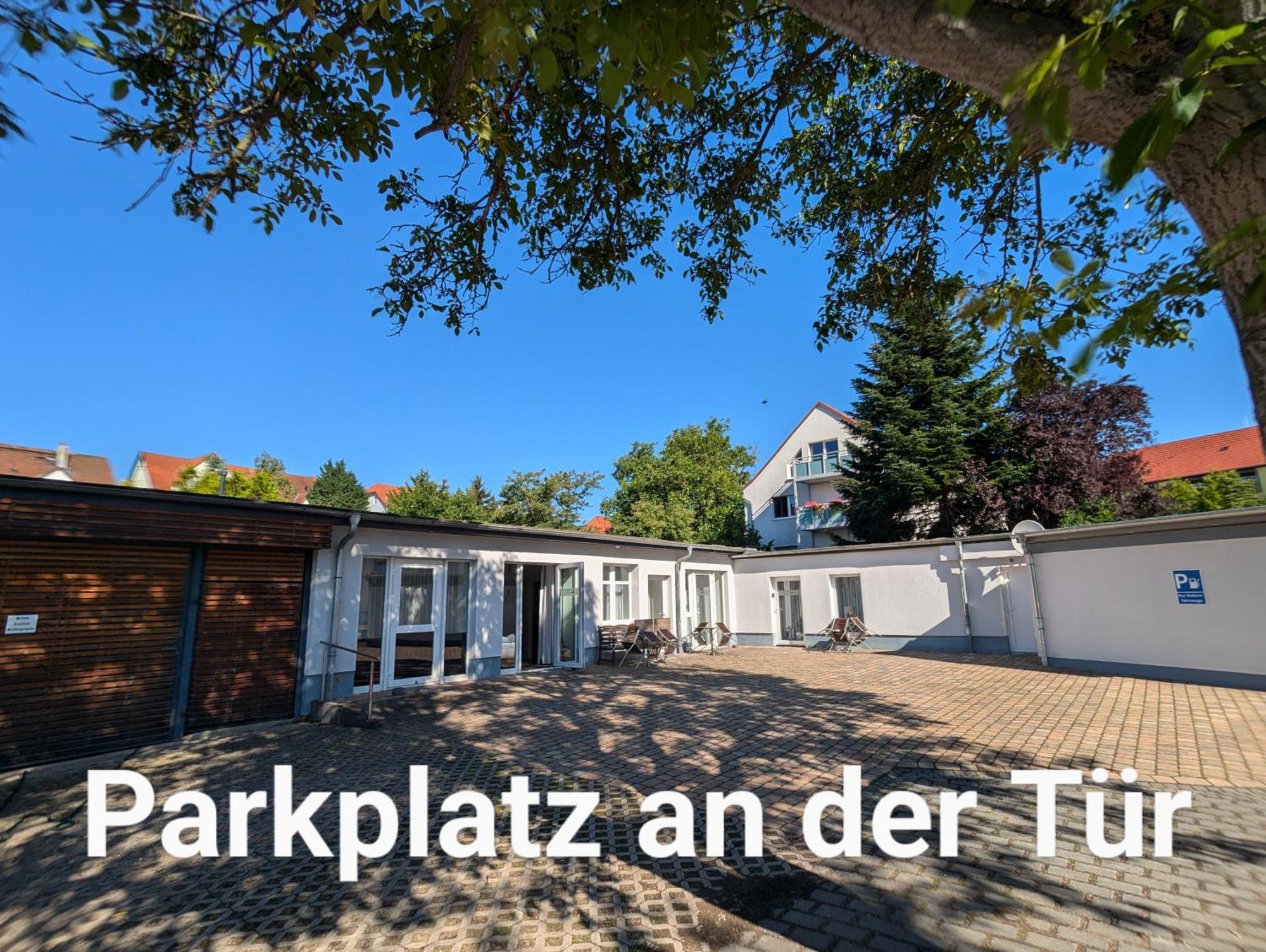 Fewo Urban Gotha-Apartment Ekhof- Am Schlosspark- Parken An Der Der Tuer- Barrierefrei, 900 Meter Zum Bahnhof - Wallbox Exterior foto